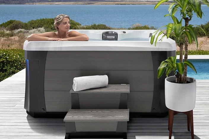 Tredway Pools Plus offers Marquis® Hot Tub Environments™
